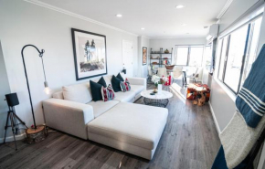 Superb Designer Long Beach House Steps 2 Sand w/RD